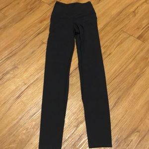 Woman’s north face leggings